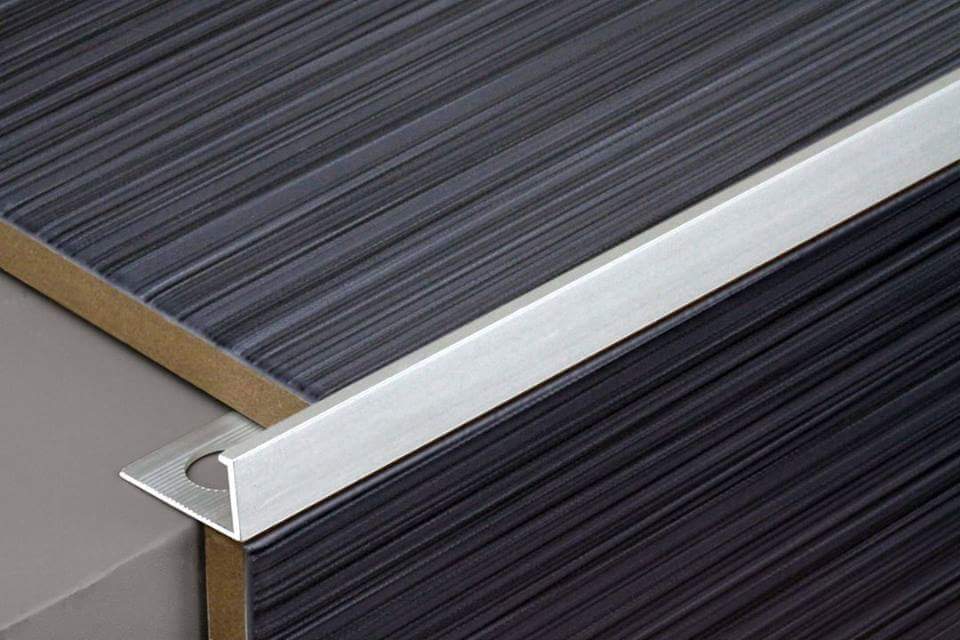 Nẹp Góc Tường Vuông Bằng Nhôm Và Inox 4 Nẹp nhôm bo góc vuông Yl10 cách lắp đặt