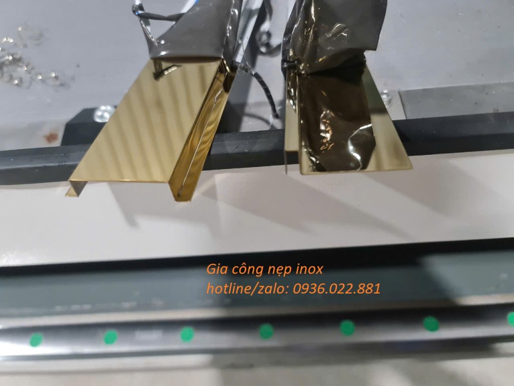 Gia công nẹp inox theo yêu cầu 3 Gia công nẹp inox