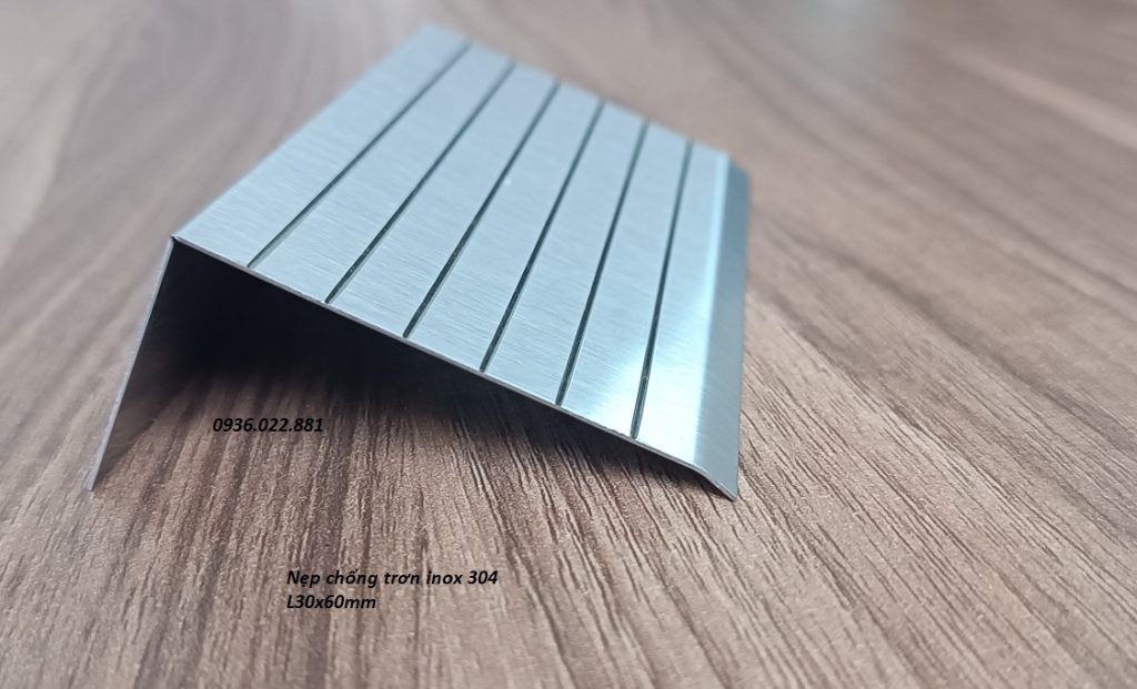 Nẹp chống trơn trượt inox 304
