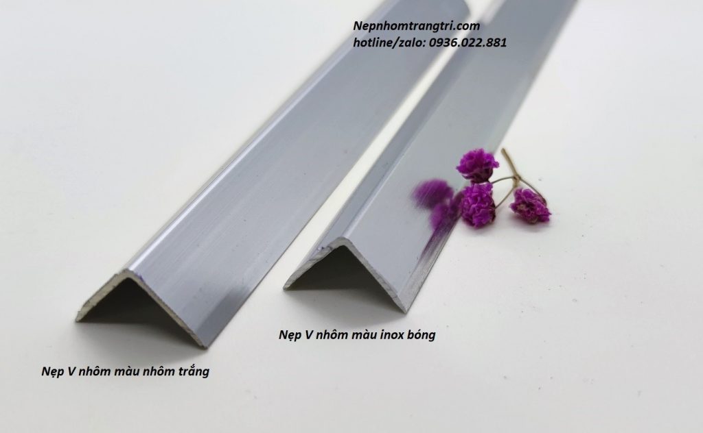 Nẹp Chữ V Giải Pháp Cho Góc Cạnh 3 Nẹp chữ V nhôm màu nhôm và màu inox