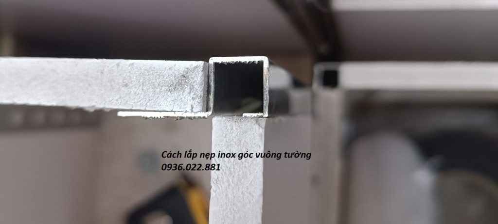 Nẹp Góc Tường Vuông Bằng Nhôm Và Inox 10 Nẹp inox góc tường cách lắp đặt